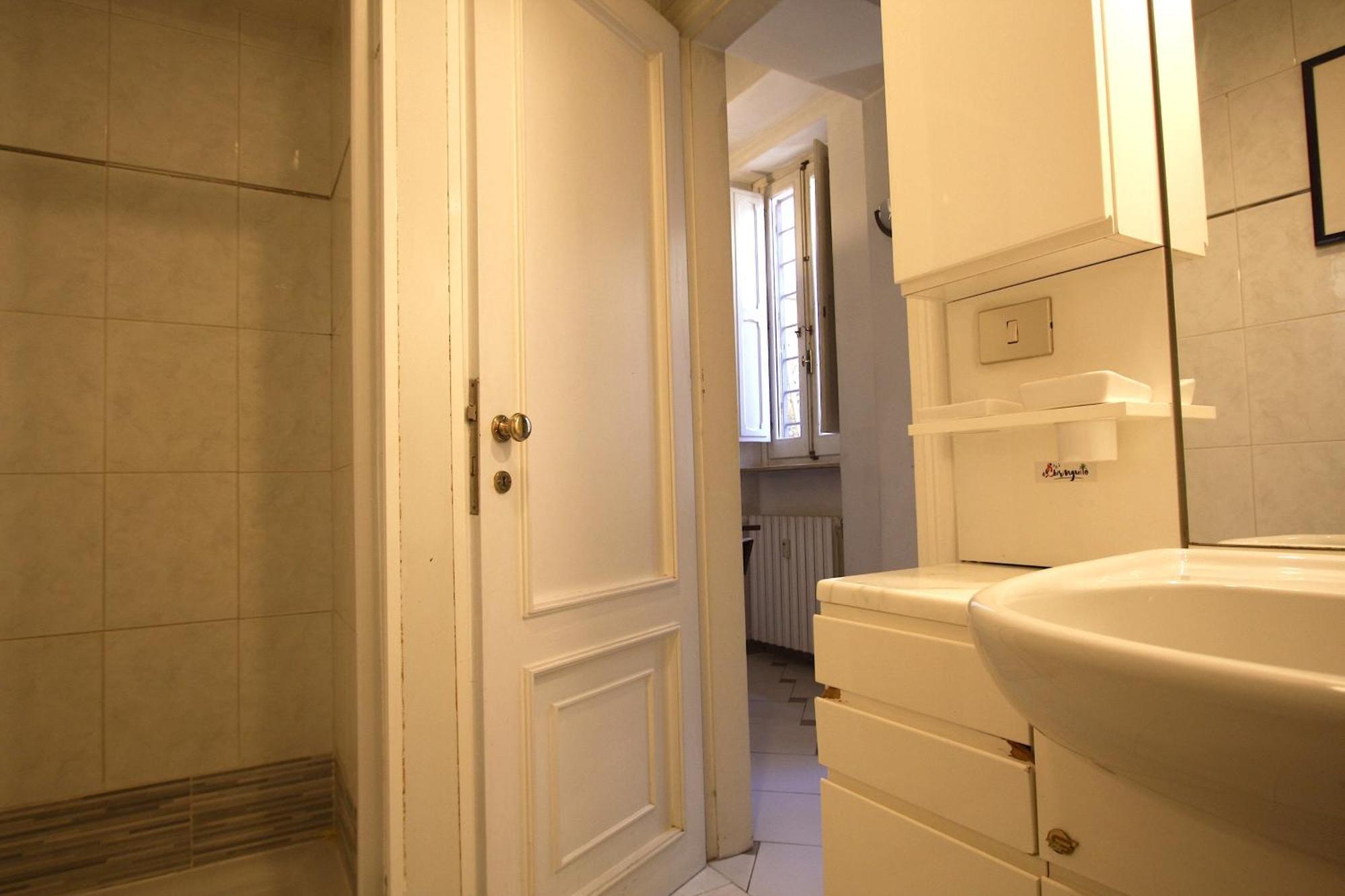 Apartment Floor In Campo De Fiori